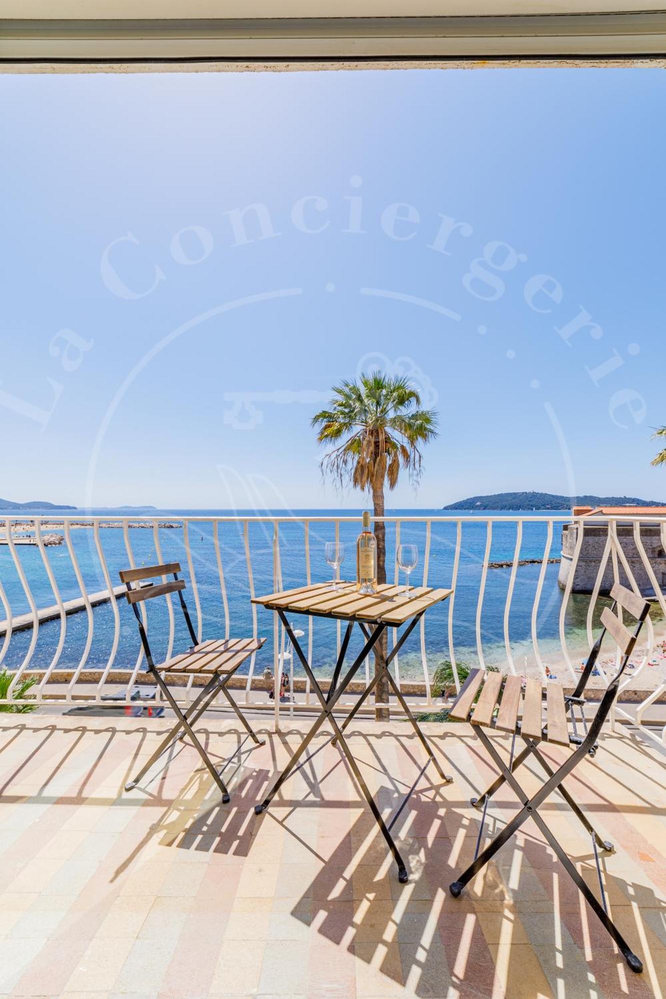 Elegance Cotiere - Vue Imprenable, Plage A 5 Min Тулон Екстер'єр фото